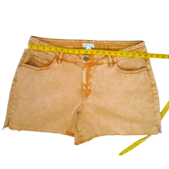🍊 Ava & Viv Women's Raw Hem Mid Rise Midi Jean Shorts. NWOT Size 16W - Picture 10 of 11